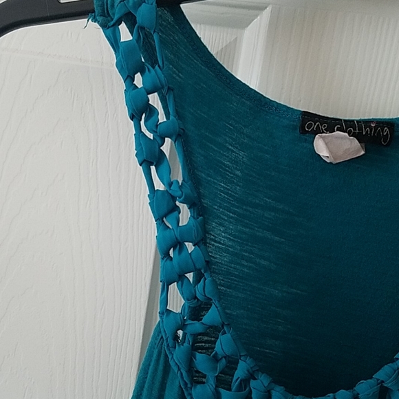 Teal Razorback Tank - Picture 3 of 9